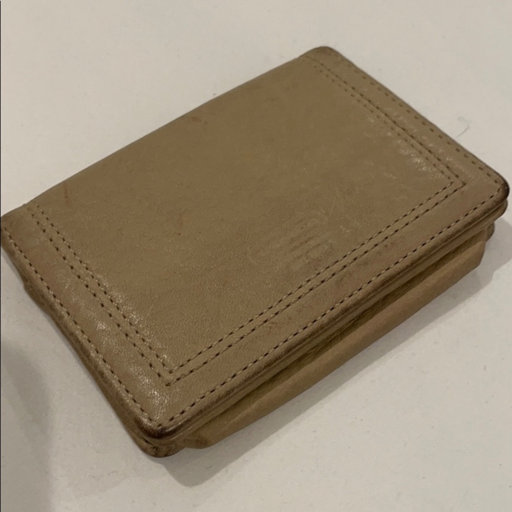 Small ID wallet